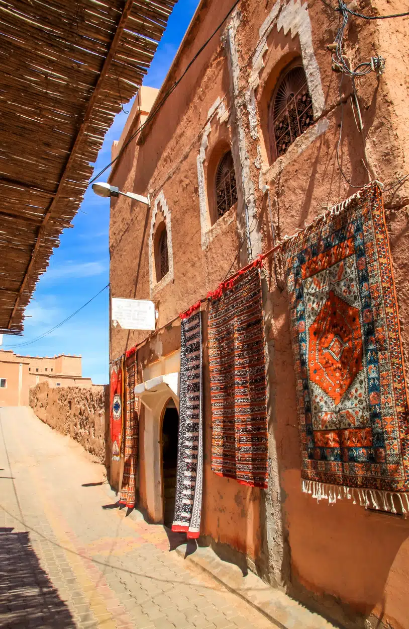 Narrow streets inside the historic Aït Benhaddou village